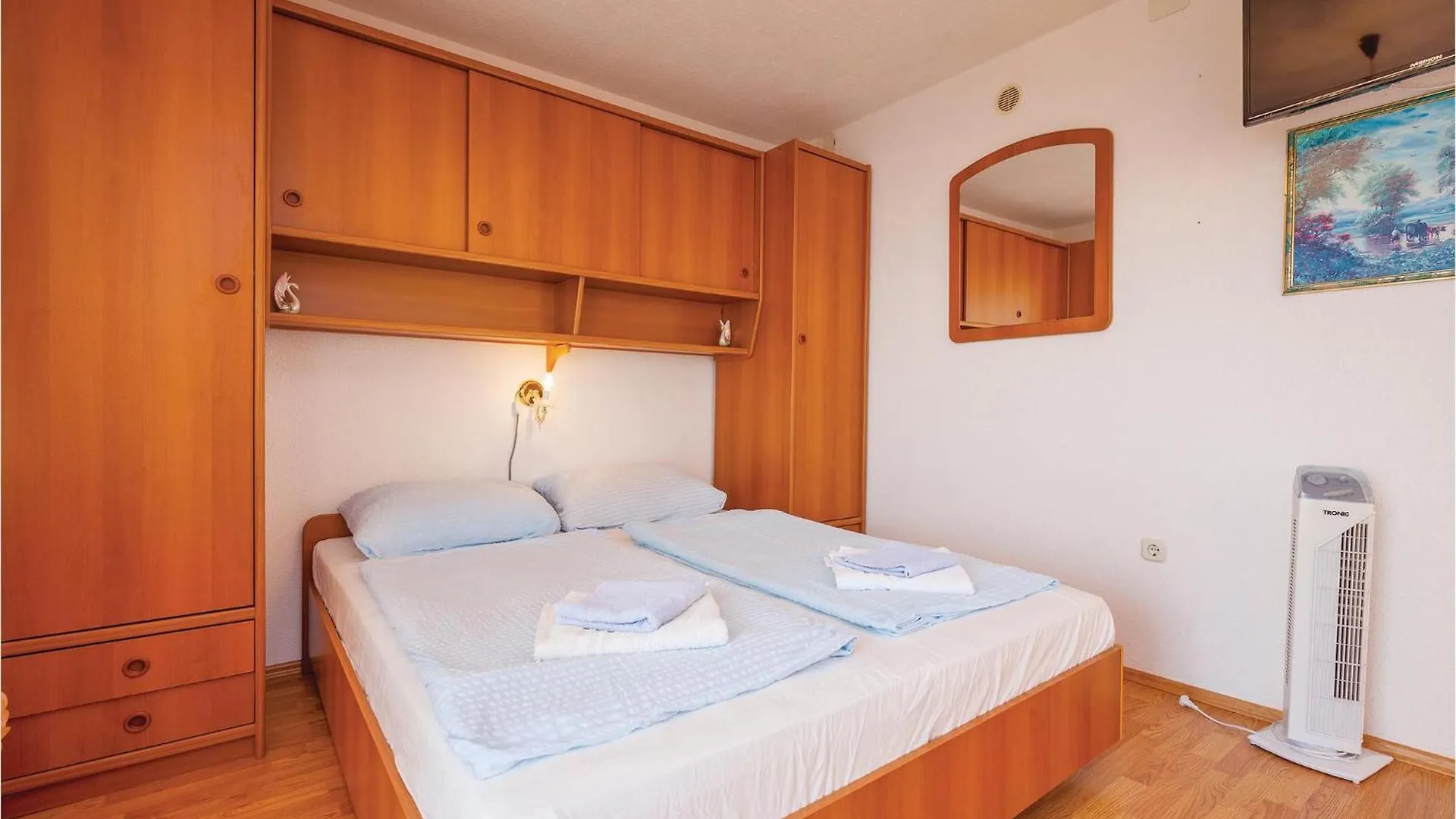 1 Bedroom Cozy Apartment In Crikvenica