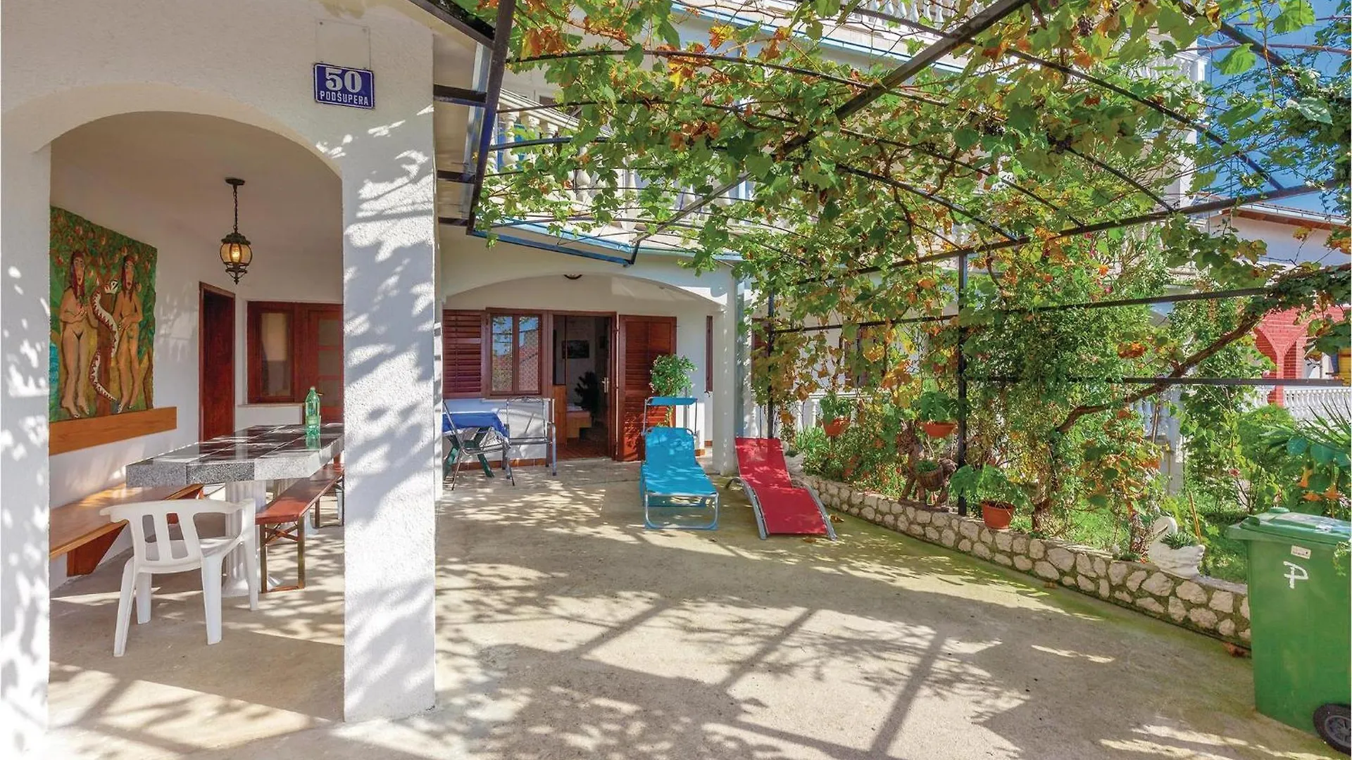 1 Bedroom Cozy Apartment In Crikvenica