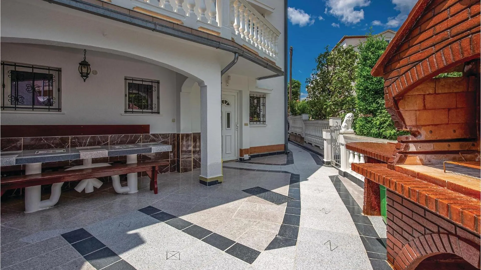 1 Bedroom Cozy Apartment In Crikvenica