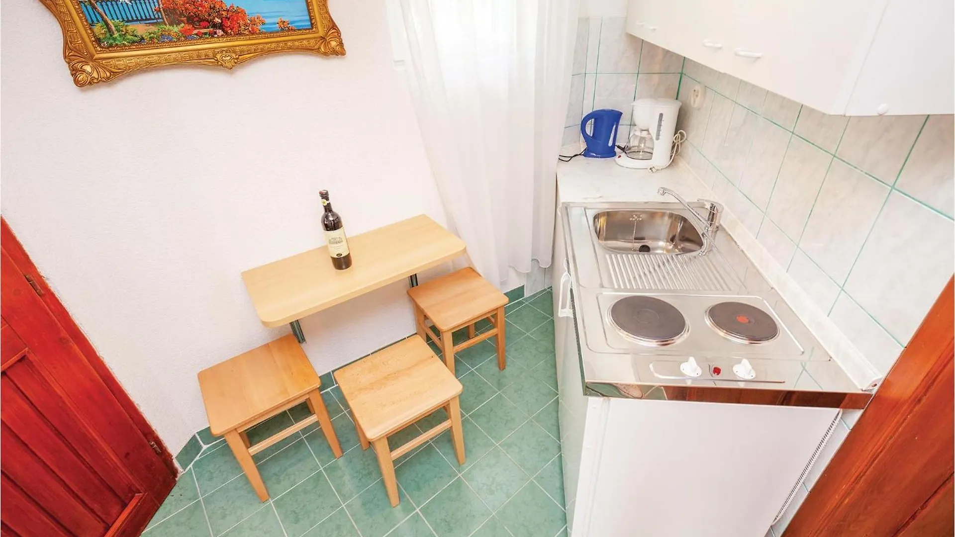 1 Bedroom Cozy Apartment In Crikvenica