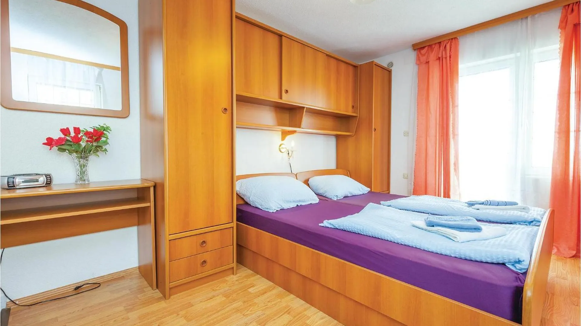 1 Bedroom Cozy Apartment In Crikvenica