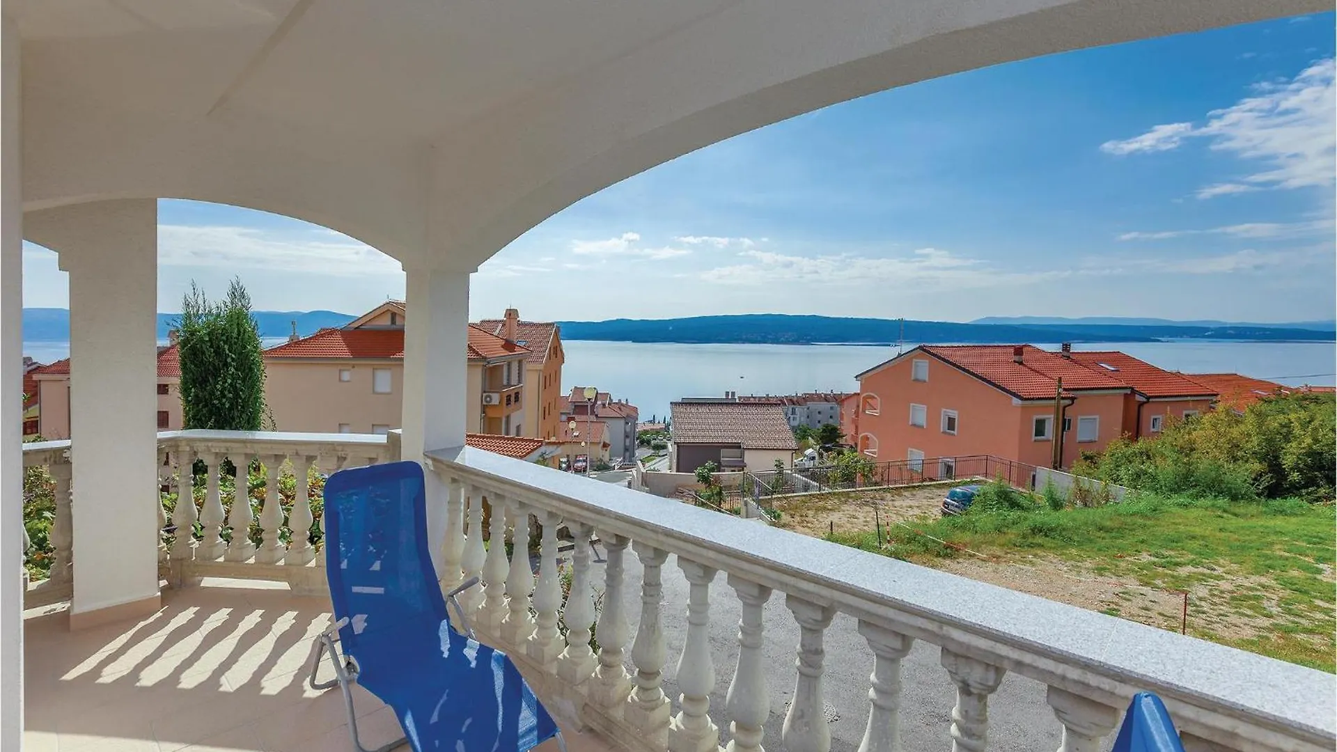 1 Bedroom Cozy Apartment In Crikvenica