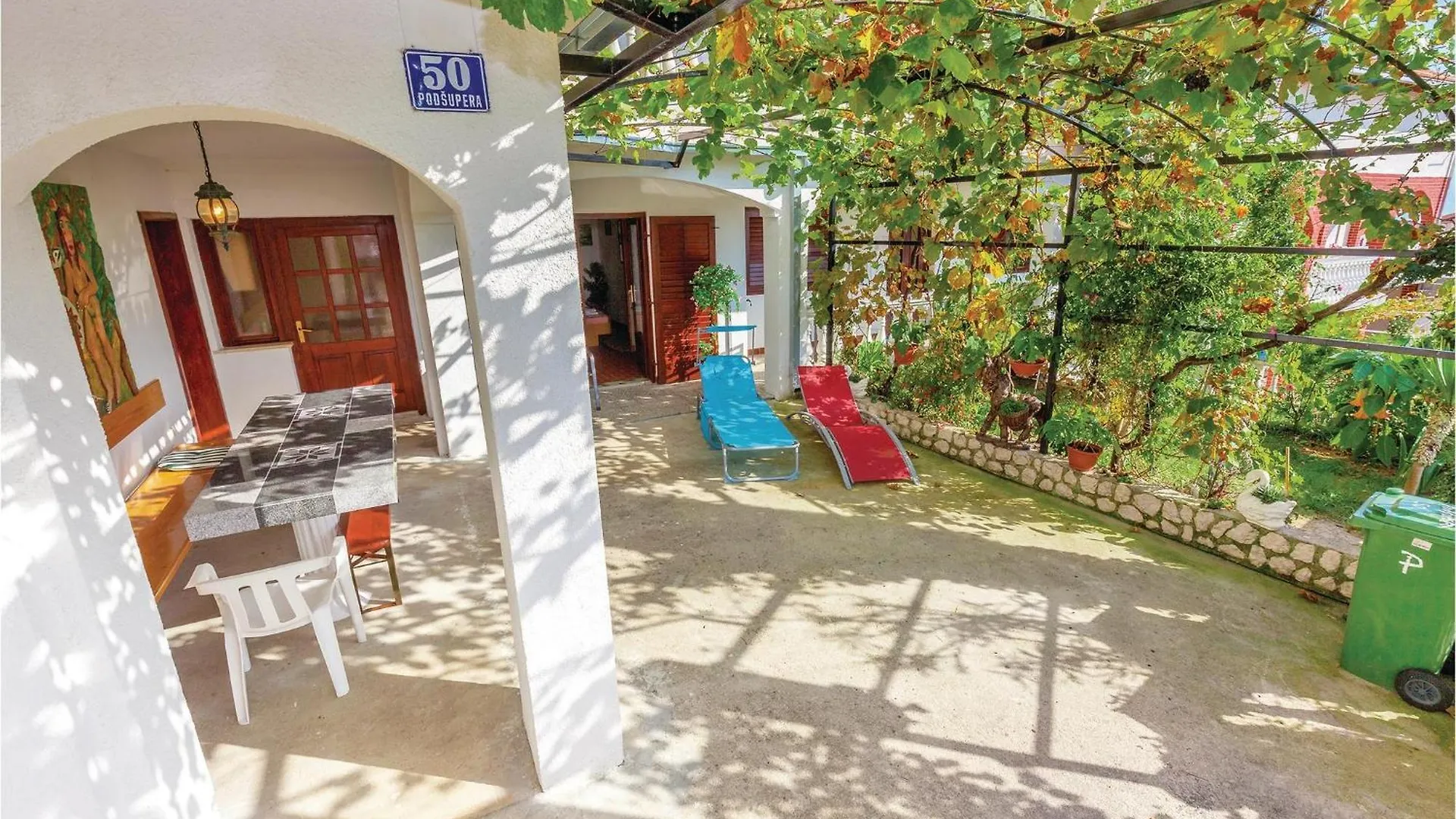 1 Bedroom Cozy Apartment In Crikvenica